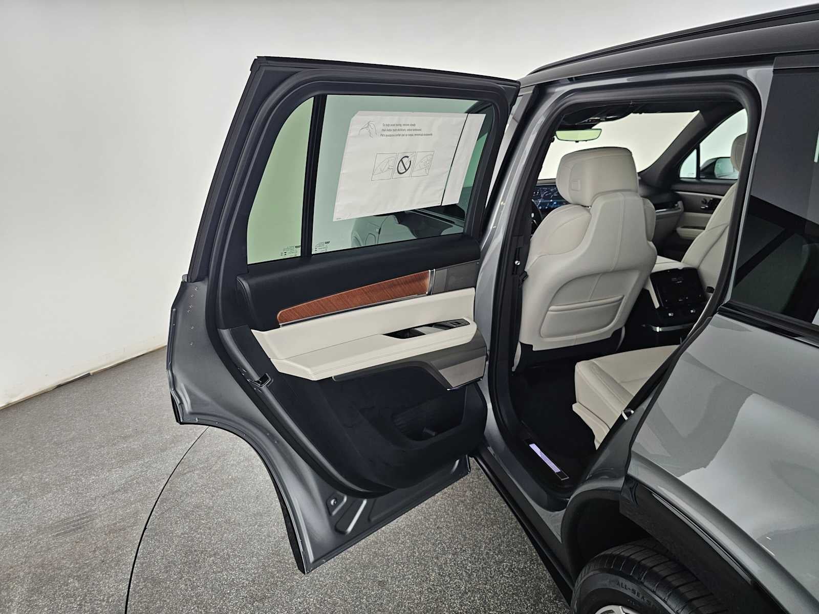 2027 Cadillac VISTIQ Sport