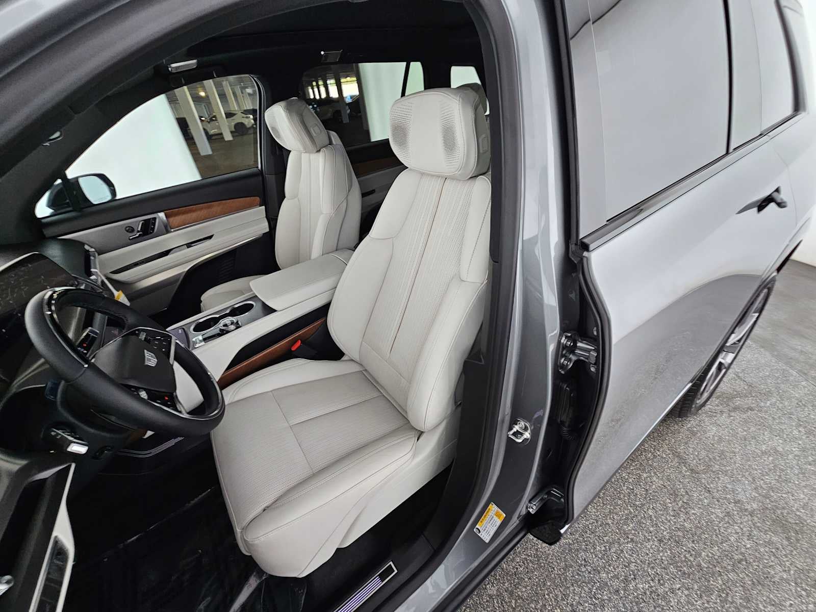 2027 Cadillac VISTIQ Sport