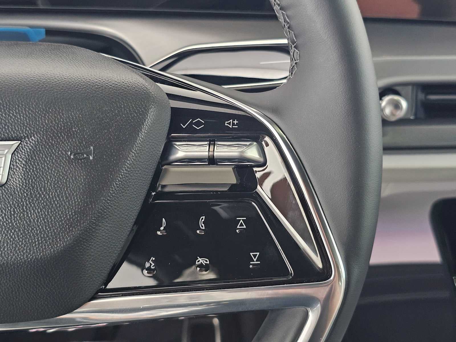 2027 Cadillac VISTIQ Sport