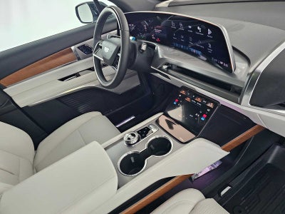 2026 Cadillac VISTIQ Sport