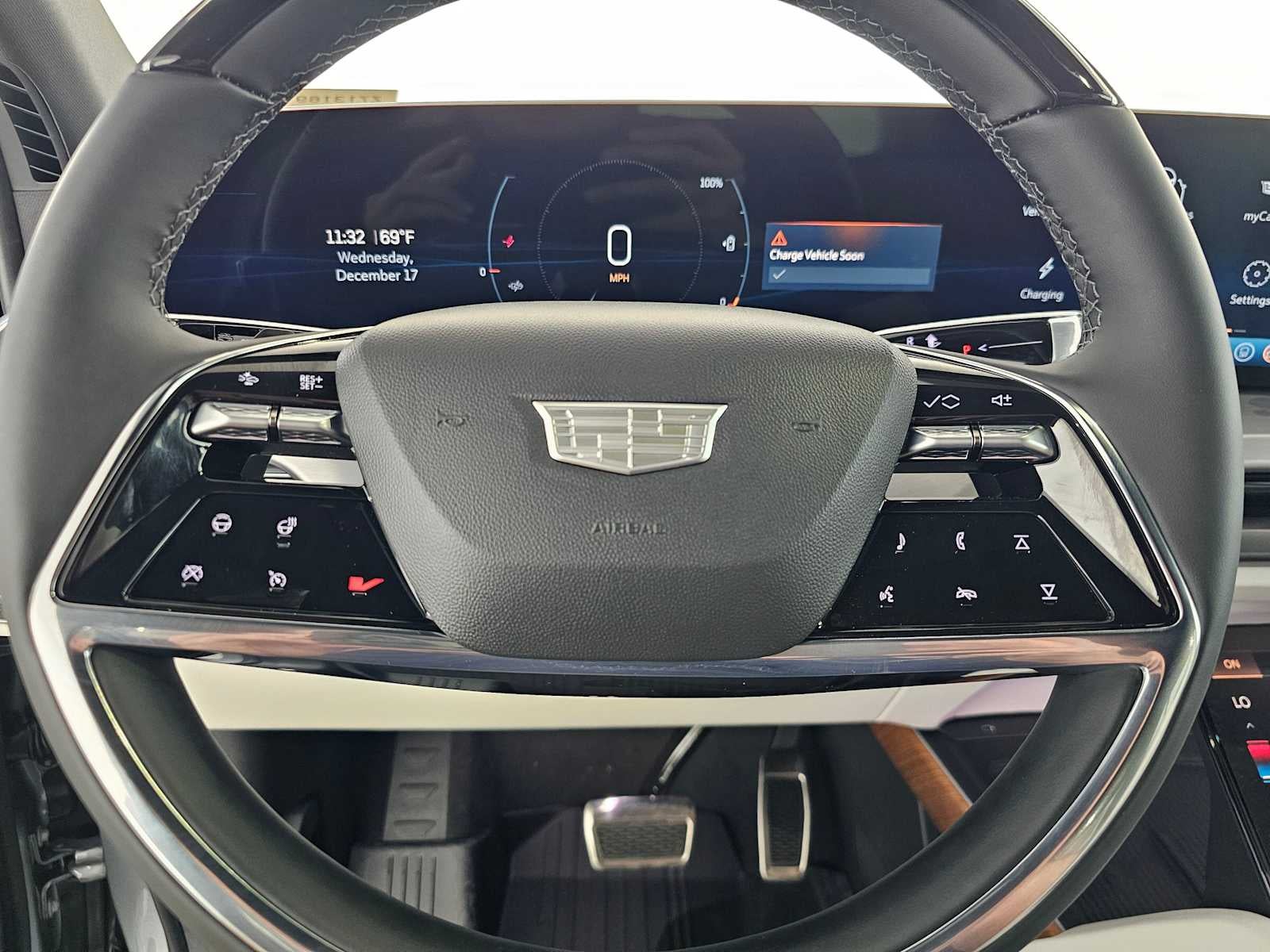 2026 Cadillac VISTIQ Sport