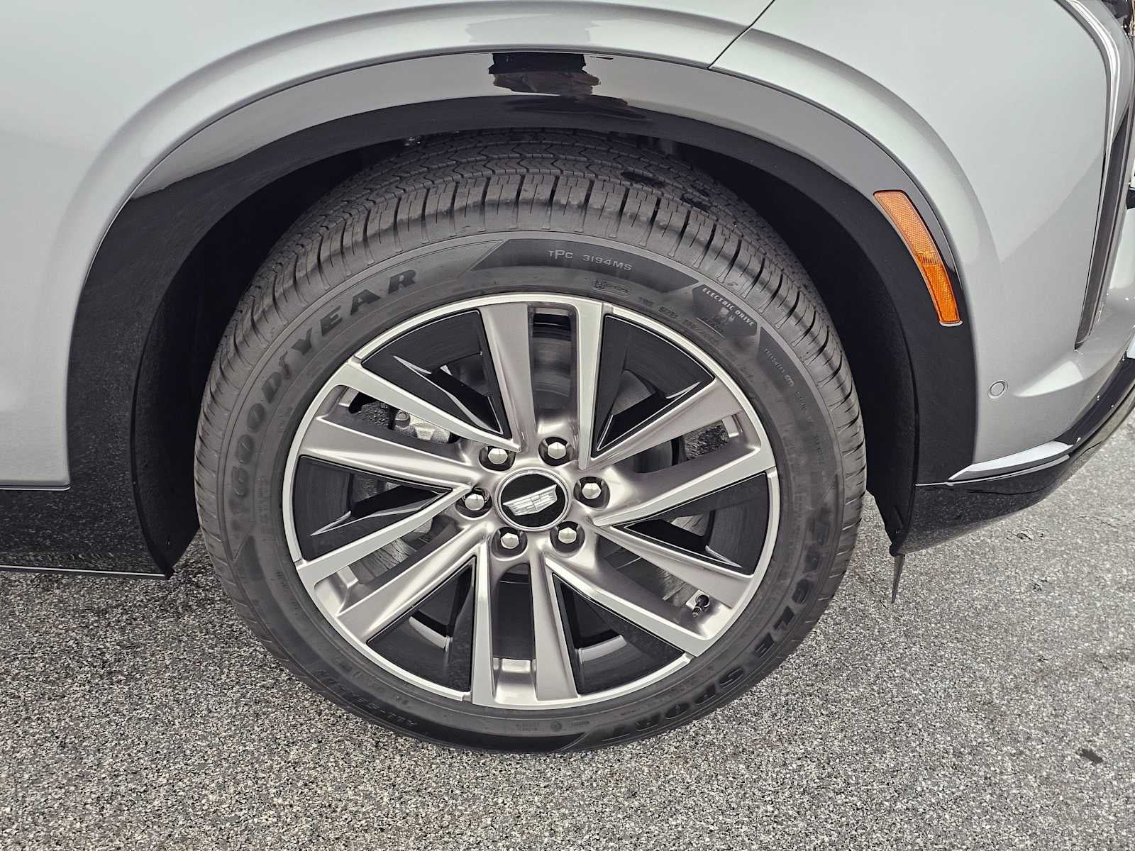 2026 Cadillac VISTIQ Sport