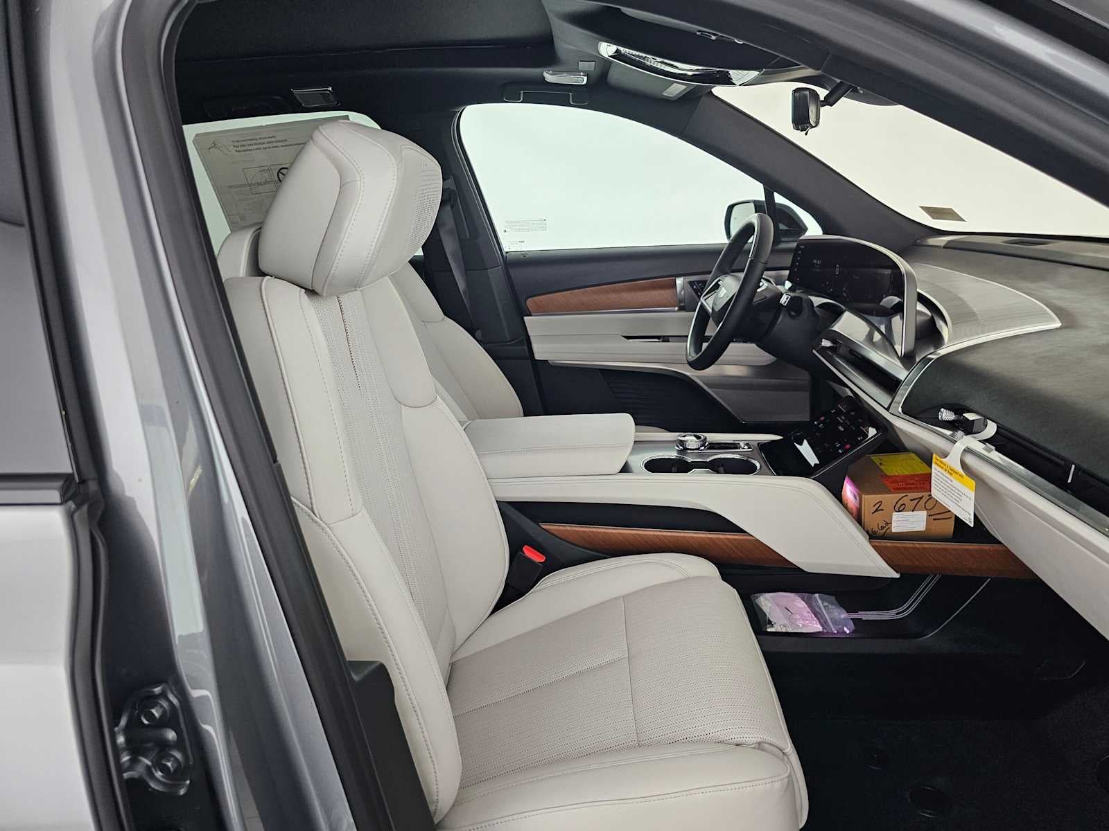 2027 Cadillac VISTIQ Sport