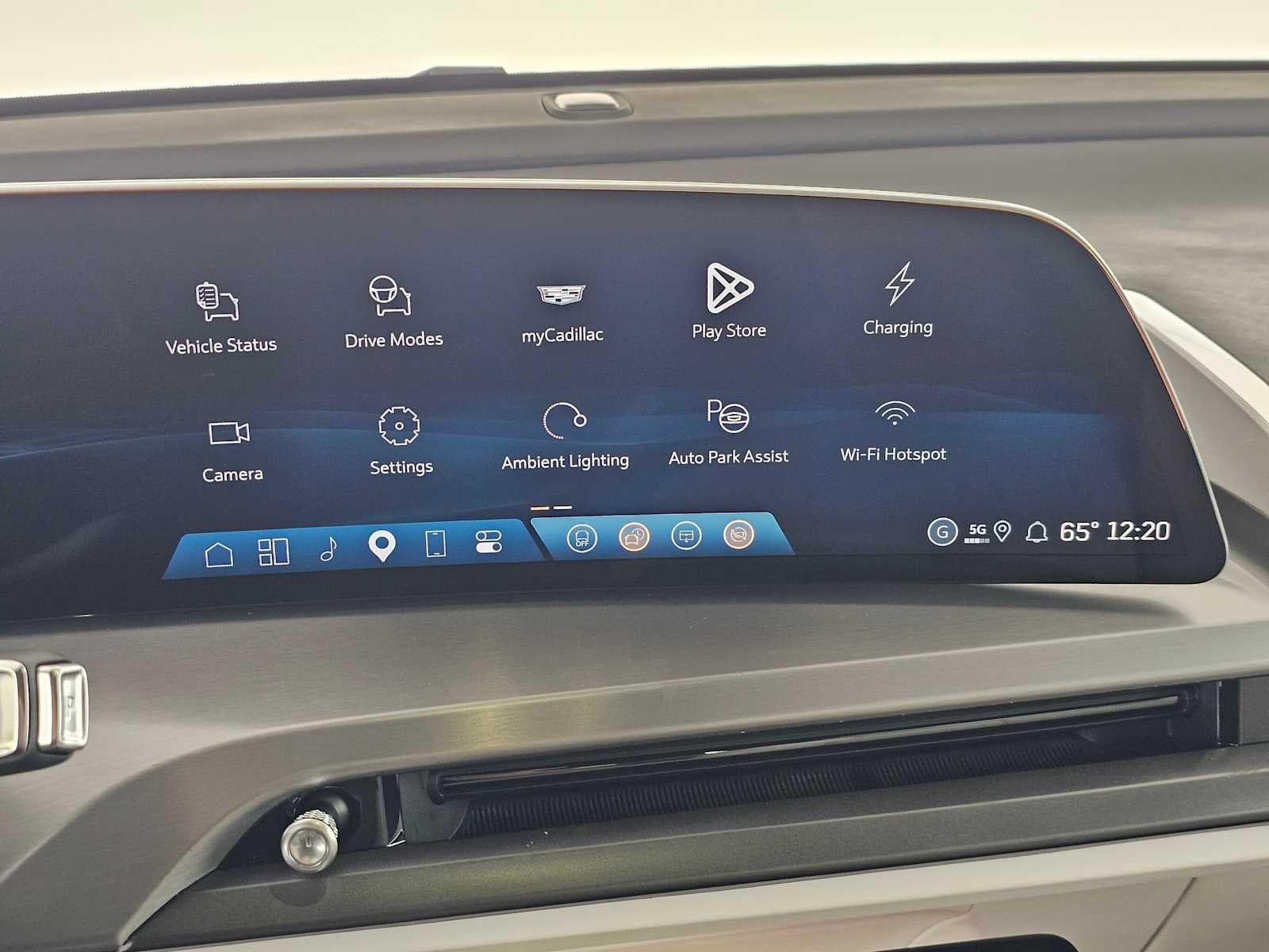2027 Cadillac VISTIQ Sport