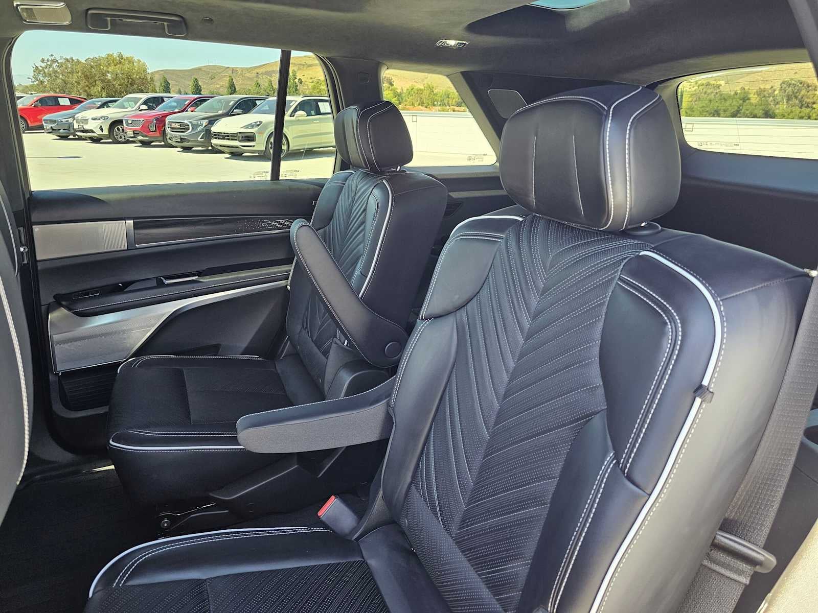 2027 Cadillac VISTIQ Platinum