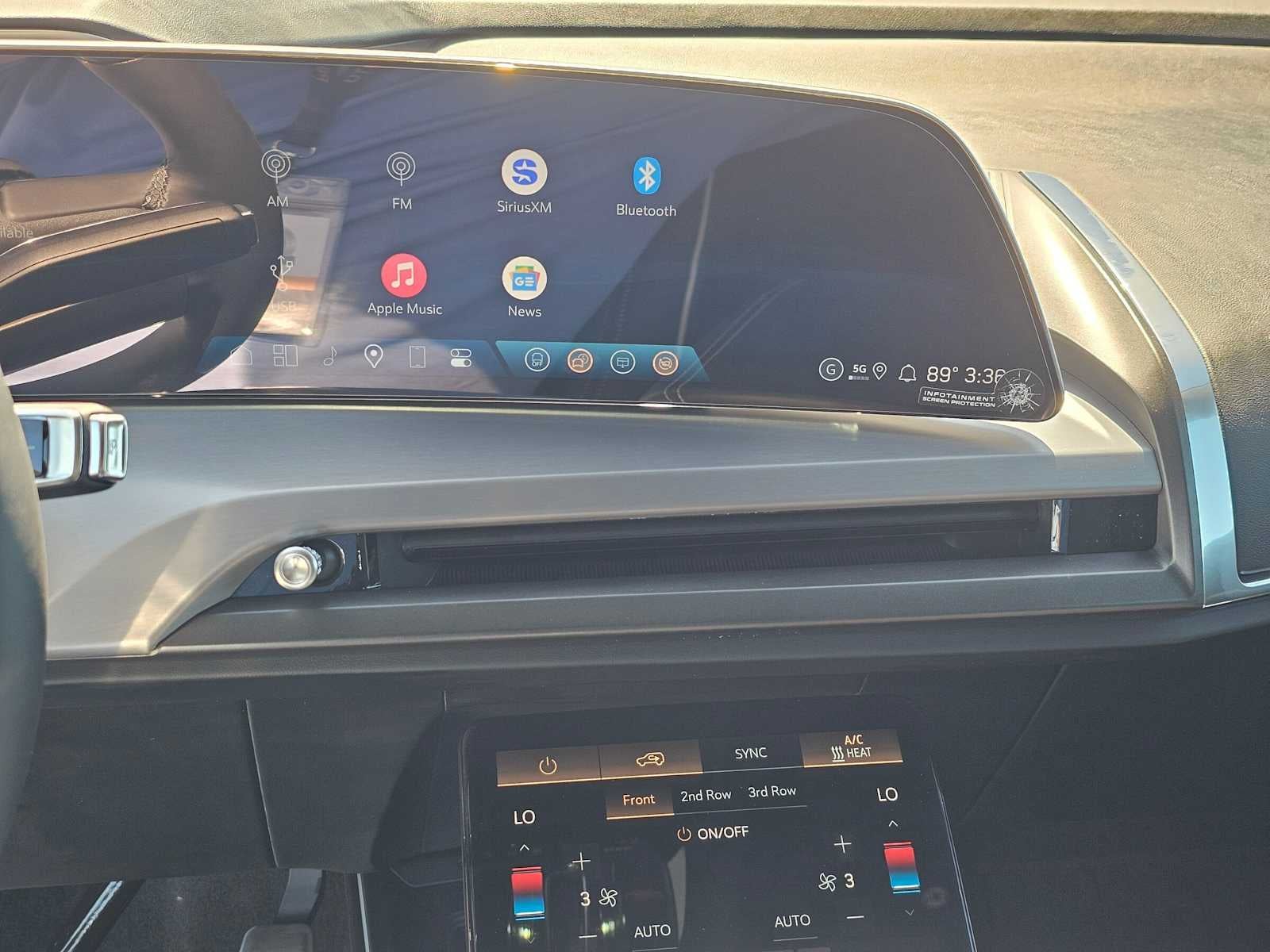 2027 Cadillac VISTIQ Platinum