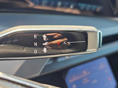 2027 Cadillac VISTIQ Platinum