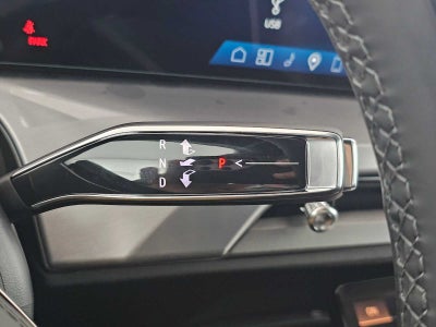 2026 Cadillac VISTIQ Platinum