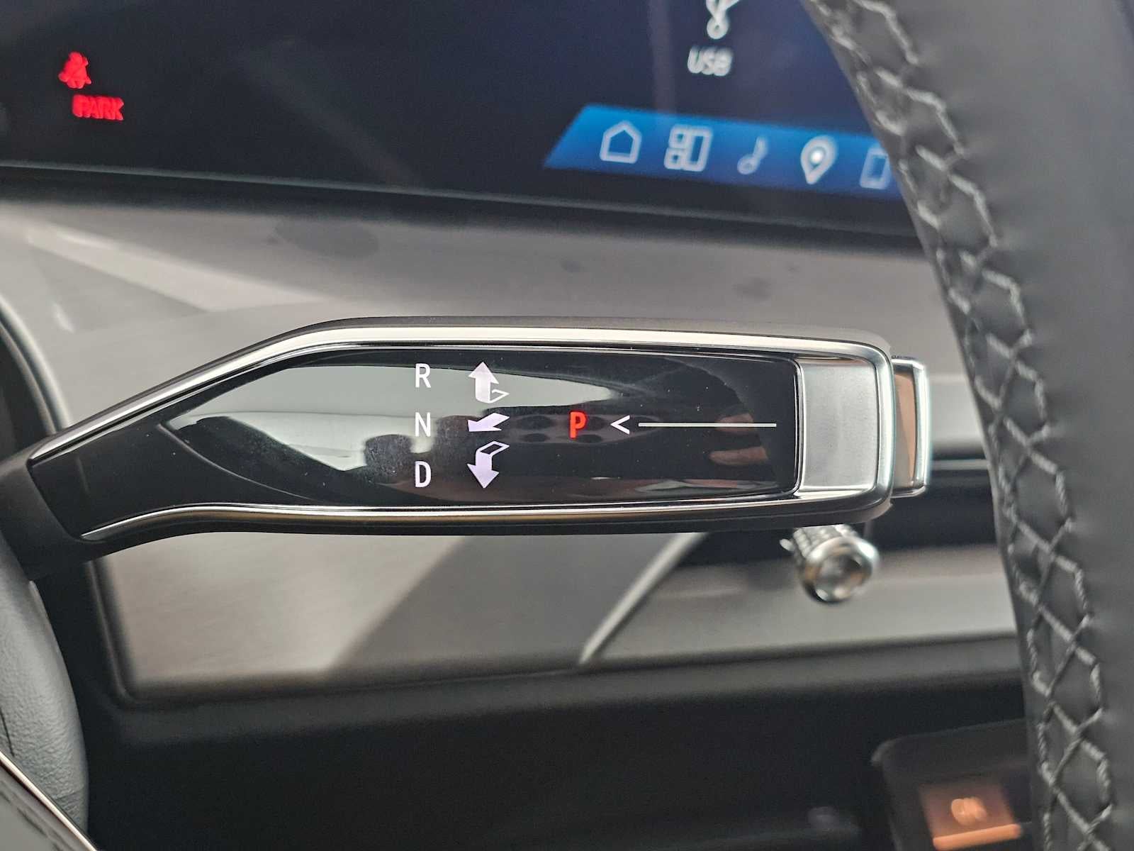 2026 Cadillac VISTIQ Platinum