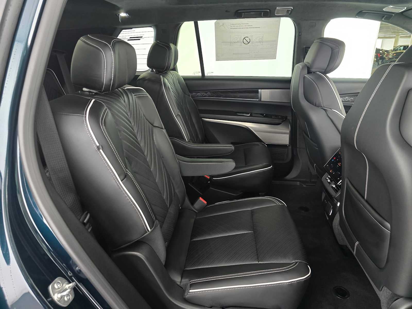 2026 Cadillac VISTIQ Platinum