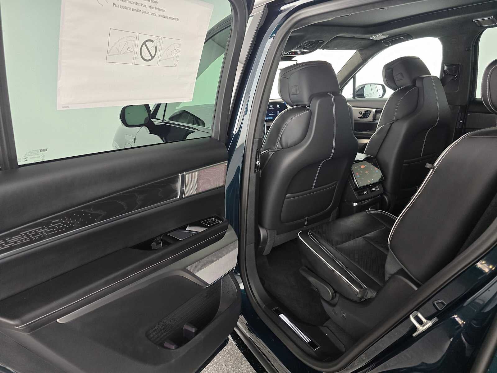 2026 Cadillac VISTIQ Platinum