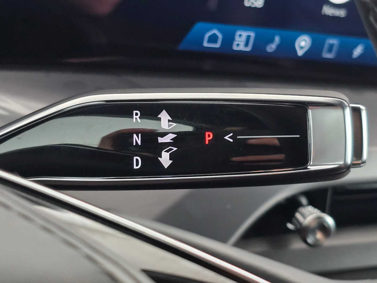 2026 Cadillac VISTIQ Platinum