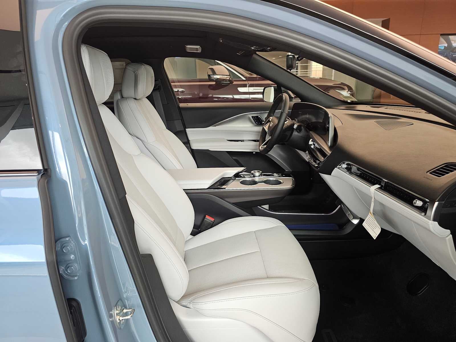 2027 Cadillac LYRIQ Premium Luxury