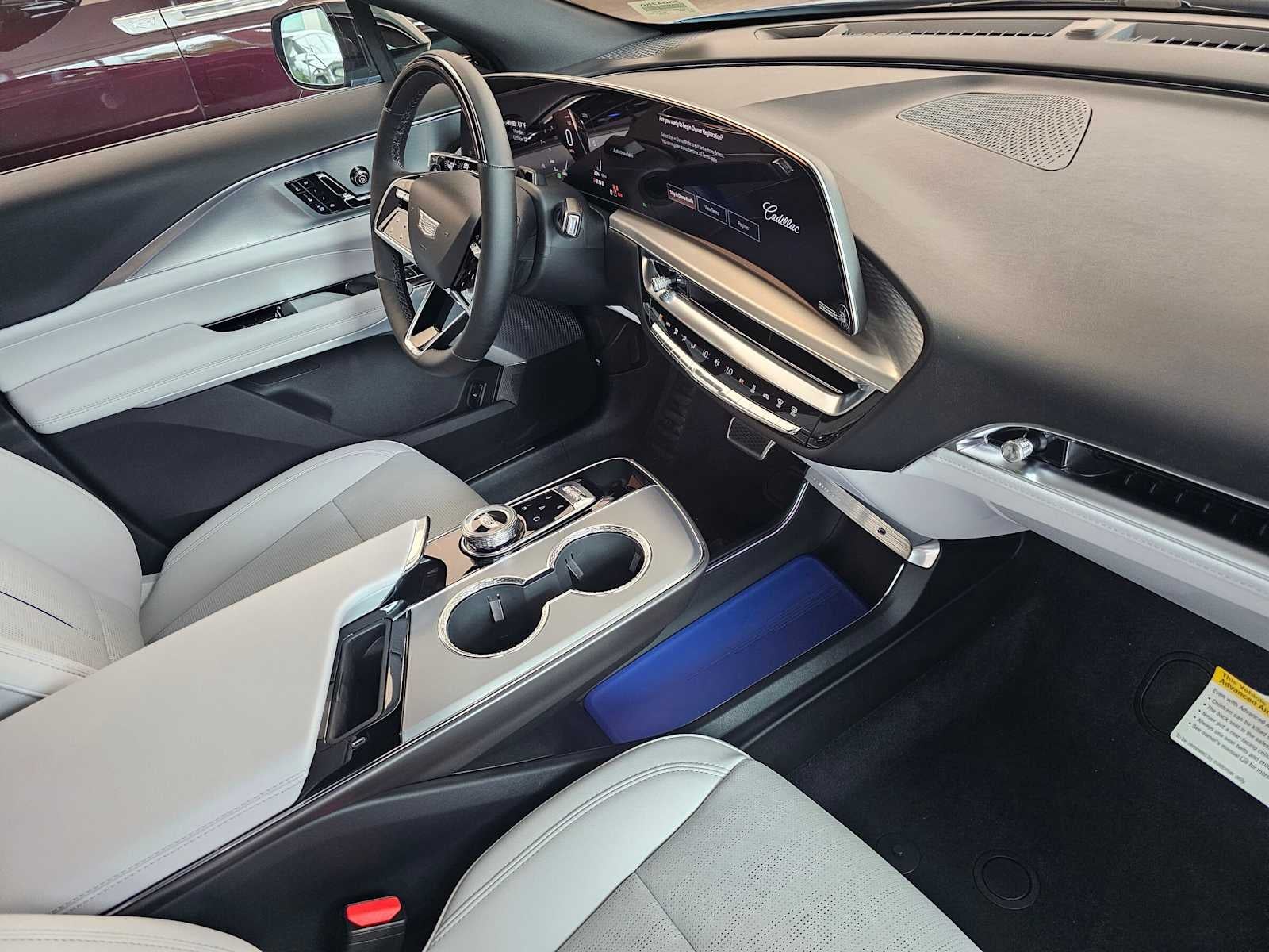 2027 Cadillac LYRIQ Premium Luxury