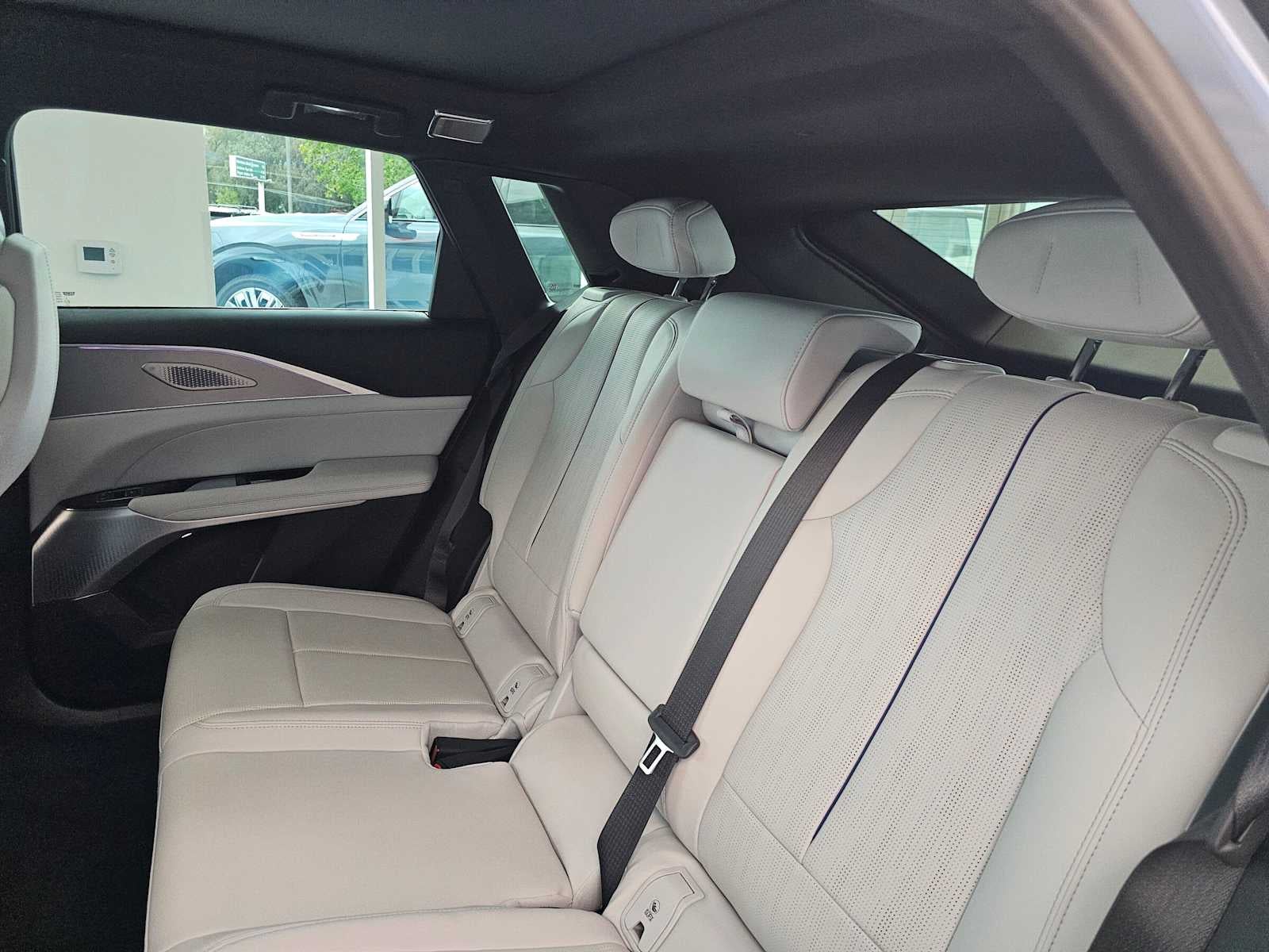 2027 Cadillac LYRIQ Premium Luxury