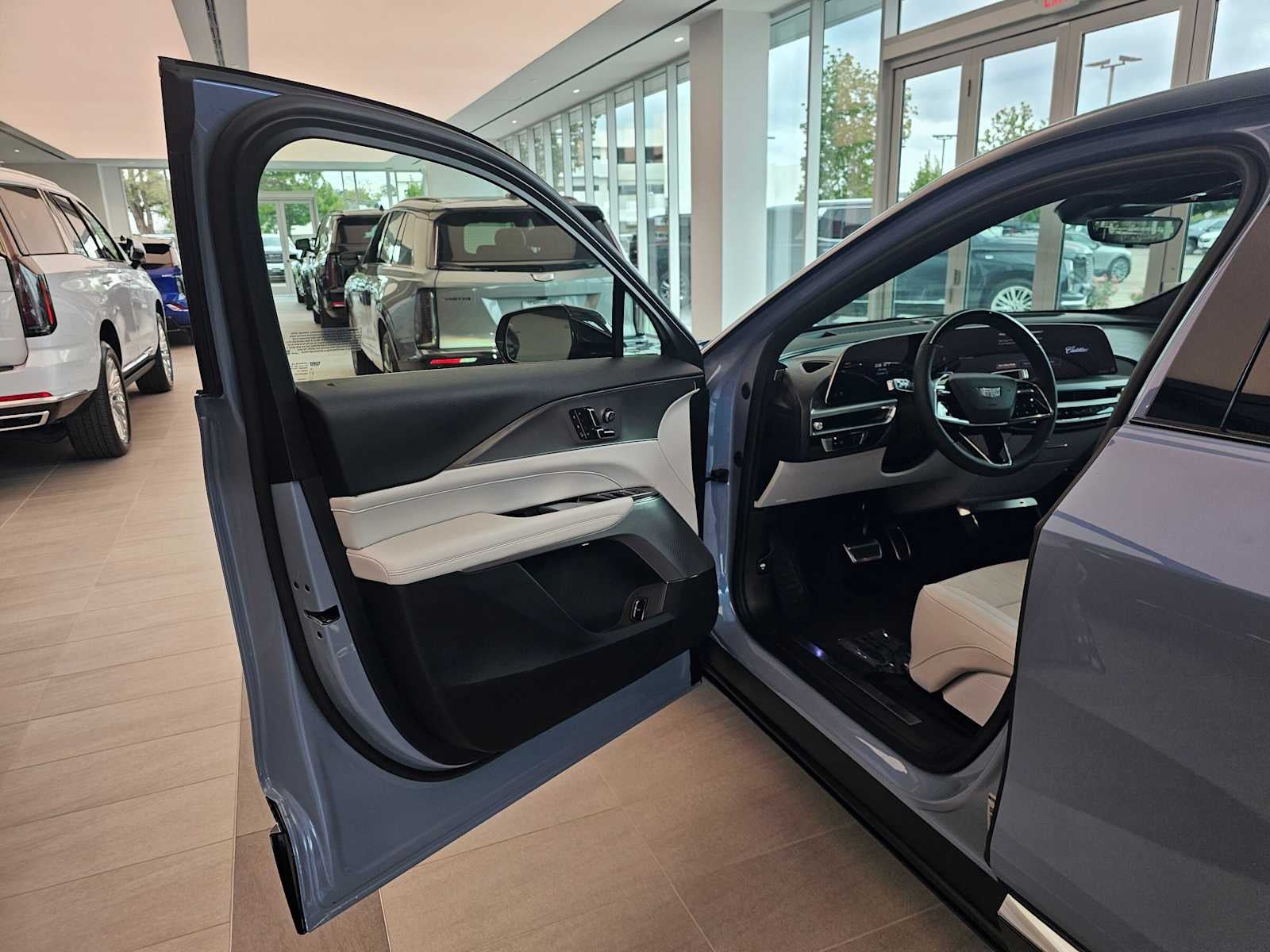 2027 Cadillac LYRIQ Premium Luxury