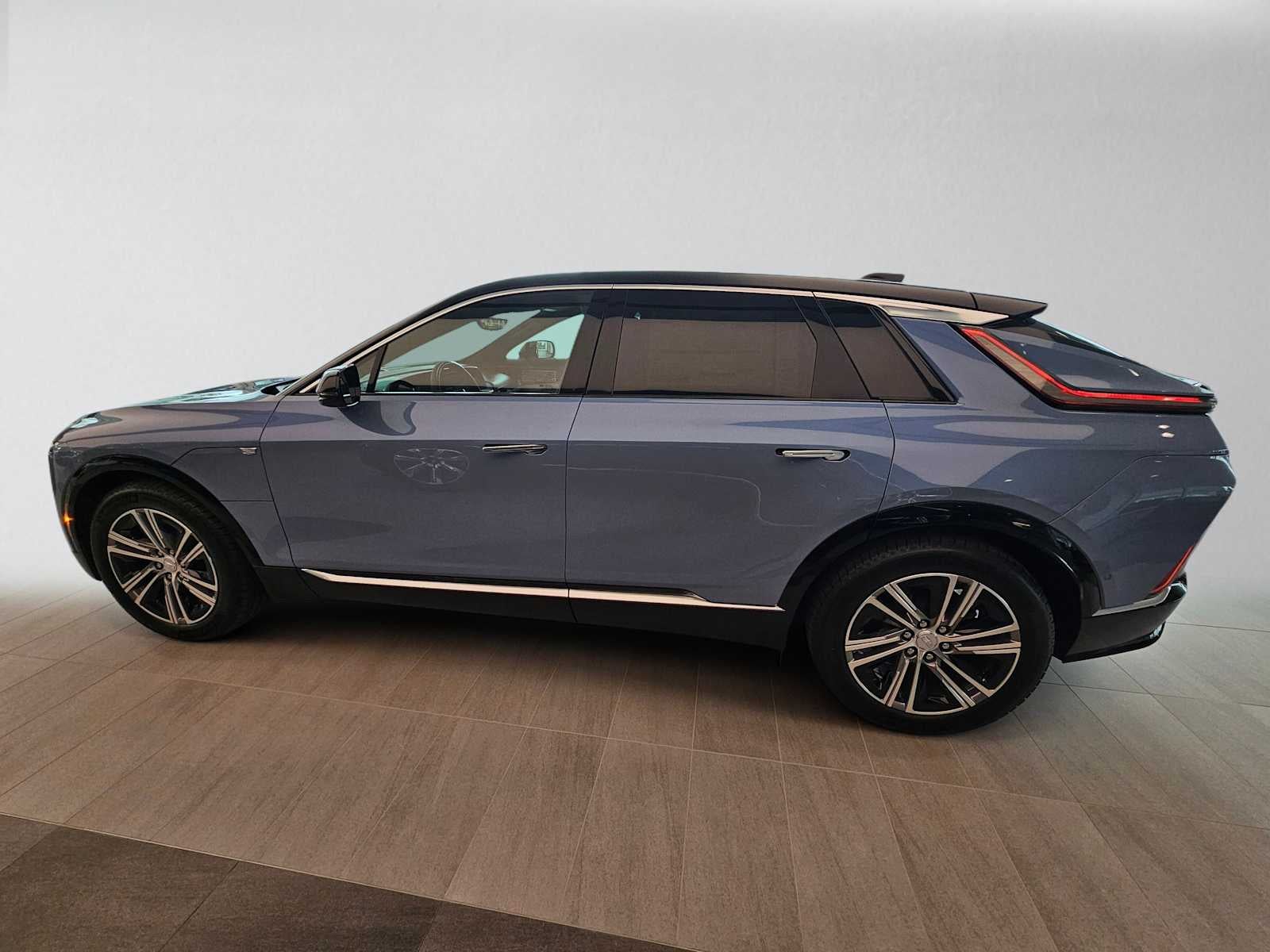 2027 Cadillac LYRIQ Premium Luxury