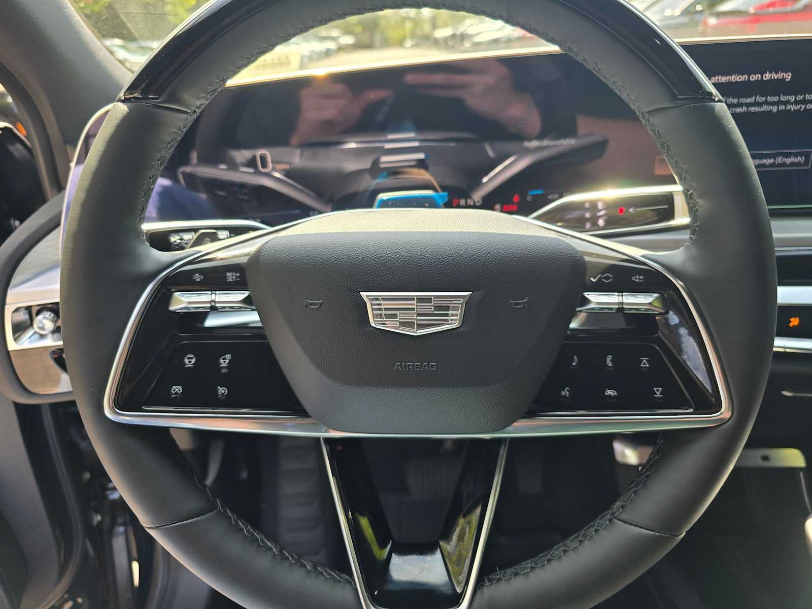 2025 Cadillac LYRIQ Luxury 3