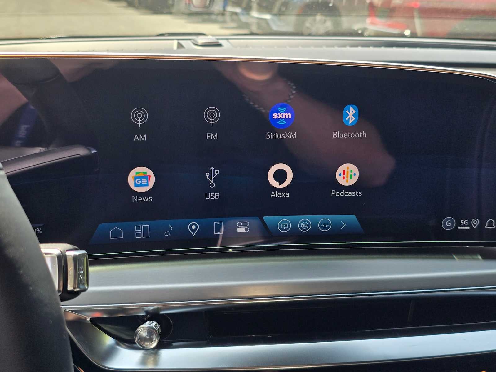 2025 Cadillac LYRIQ Luxury 3