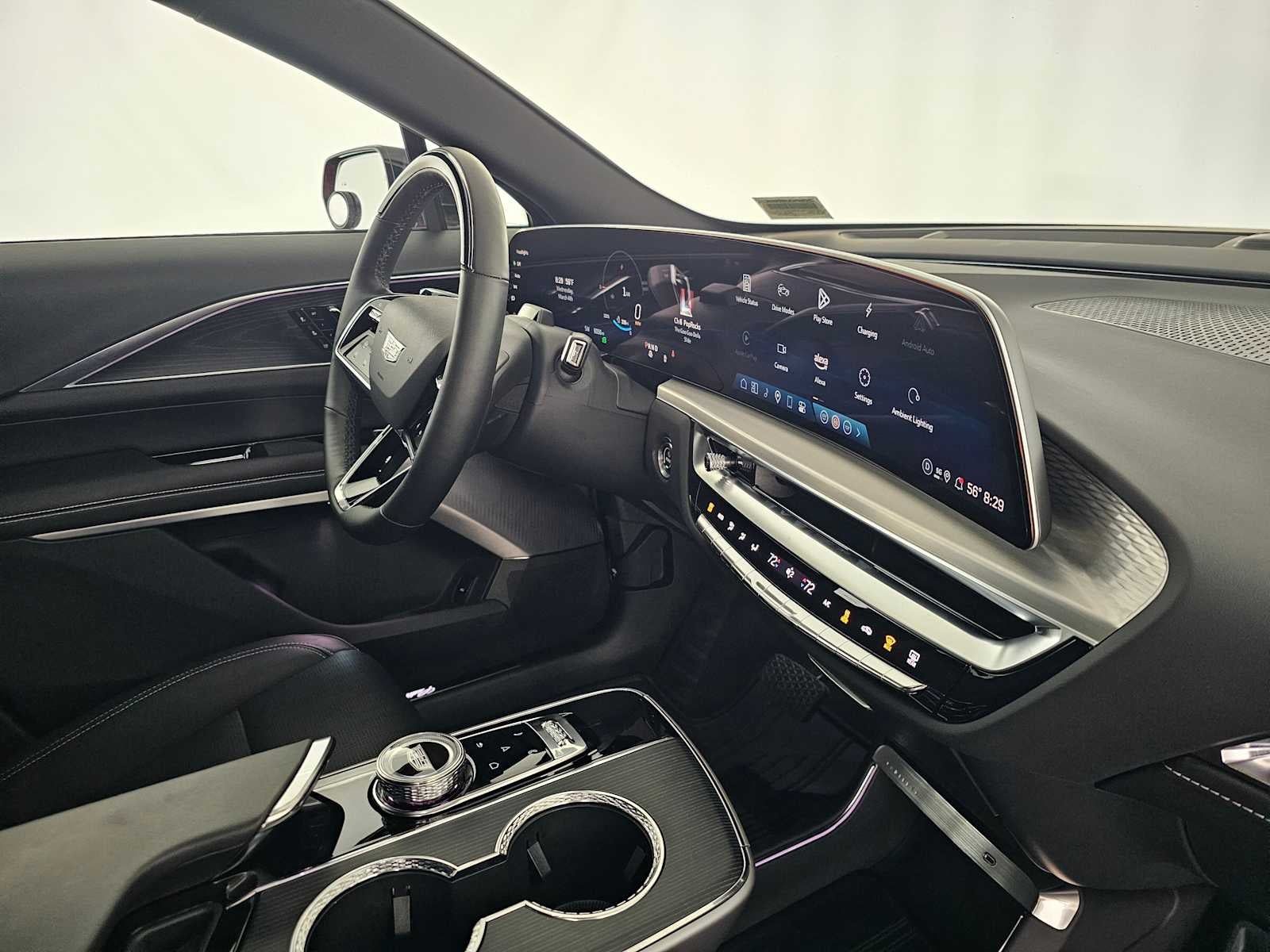 2025 Cadillac LYRIQ Luxury 3