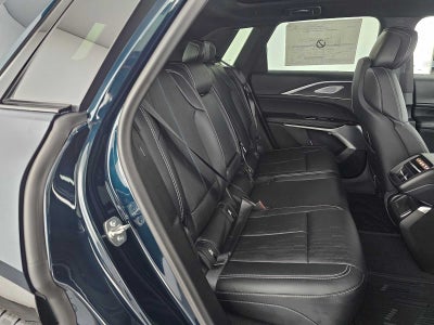 2025 Cadillac LYRIQ Luxury 3