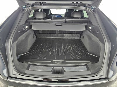 2025 Cadillac LYRIQ Luxury 3