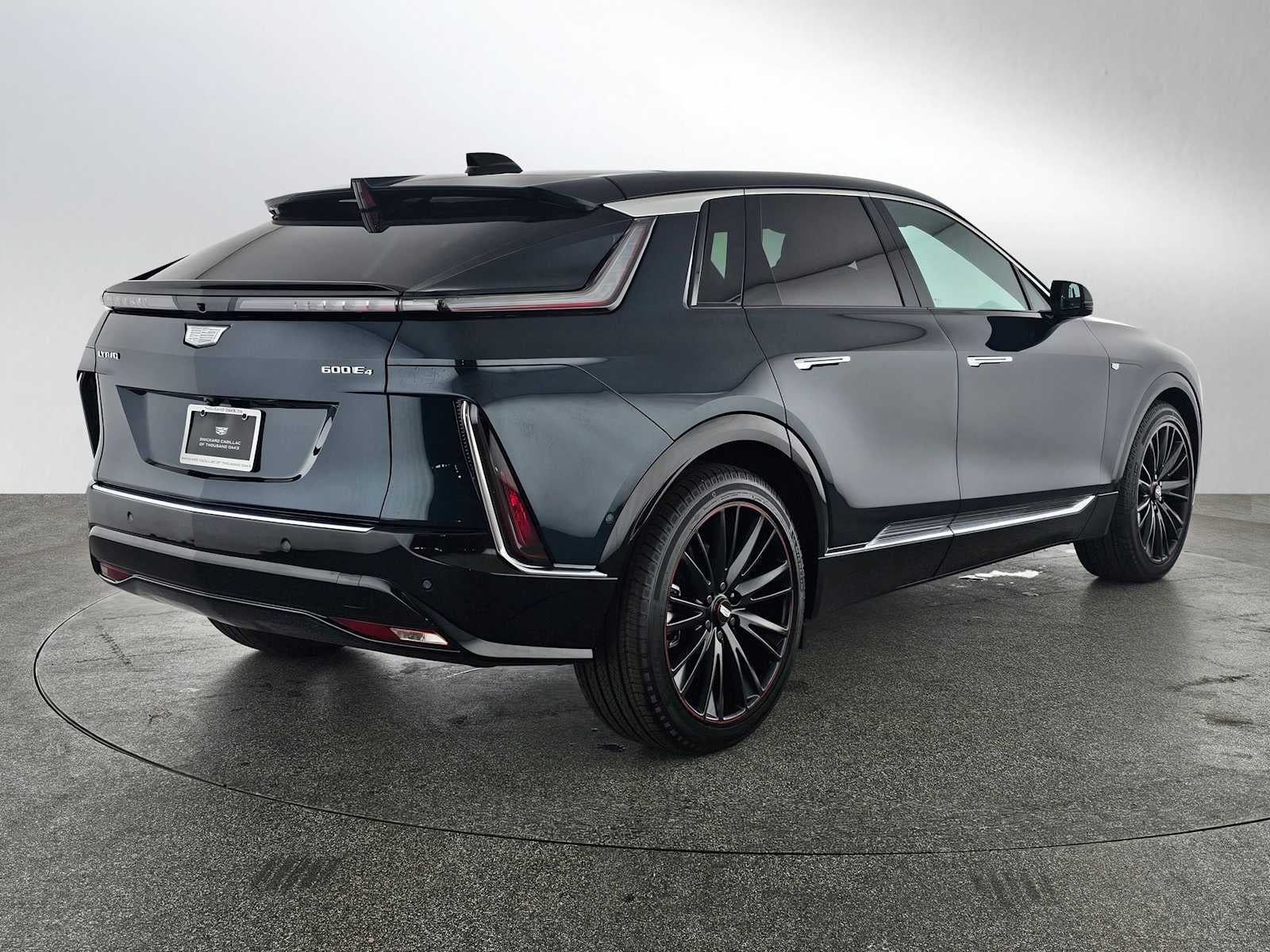 2025 Cadillac LYRIQ Luxury 3