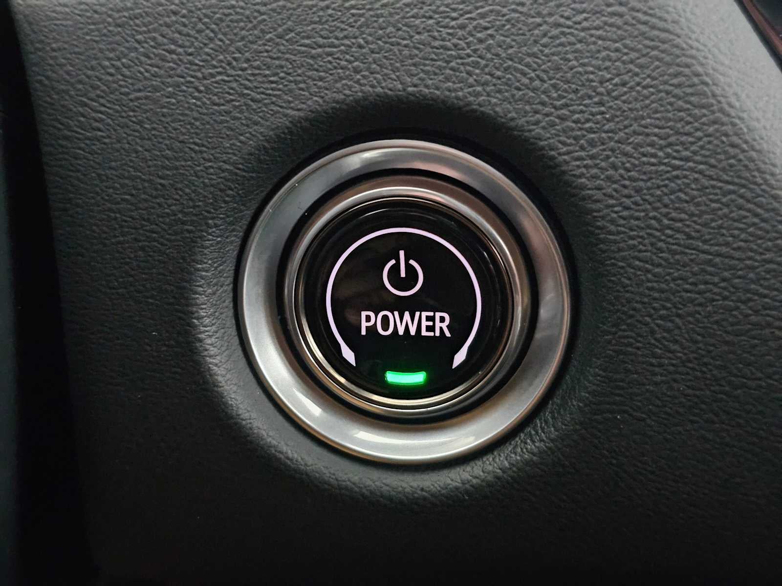 2025 Cadillac LYRIQ Luxury 3