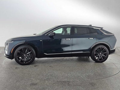 2025 Cadillac LYRIQ Luxury 3