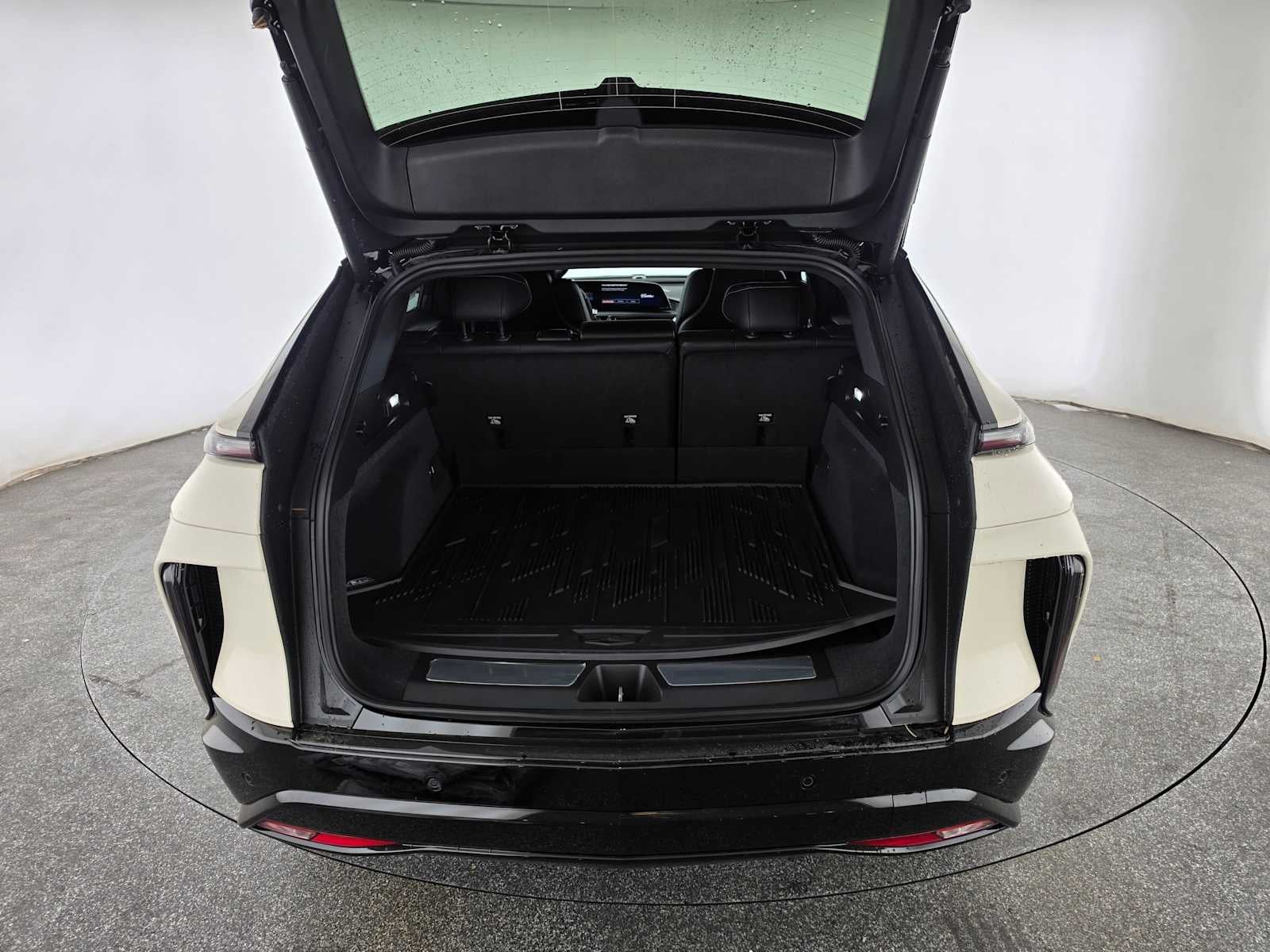 2027 Cadillac LYRIQ Sport