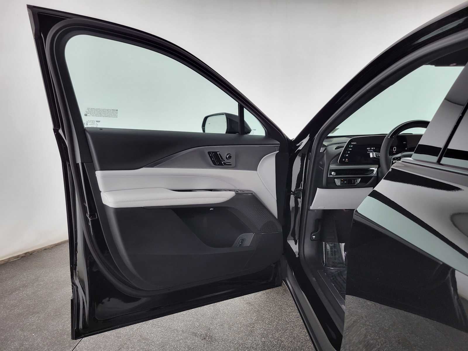2027 Cadillac LYRIQ Sport