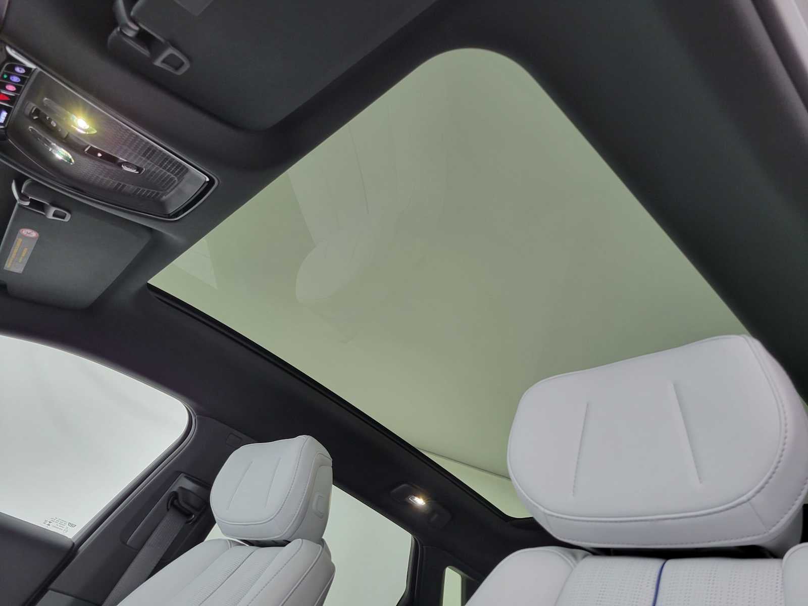 2027 Cadillac LYRIQ Sport - Photo 23