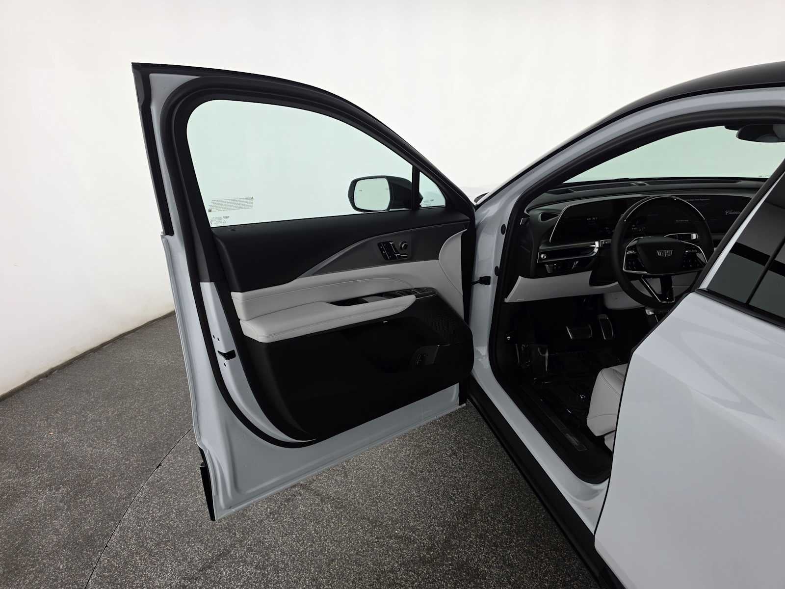2027 Cadillac LYRIQ Sport