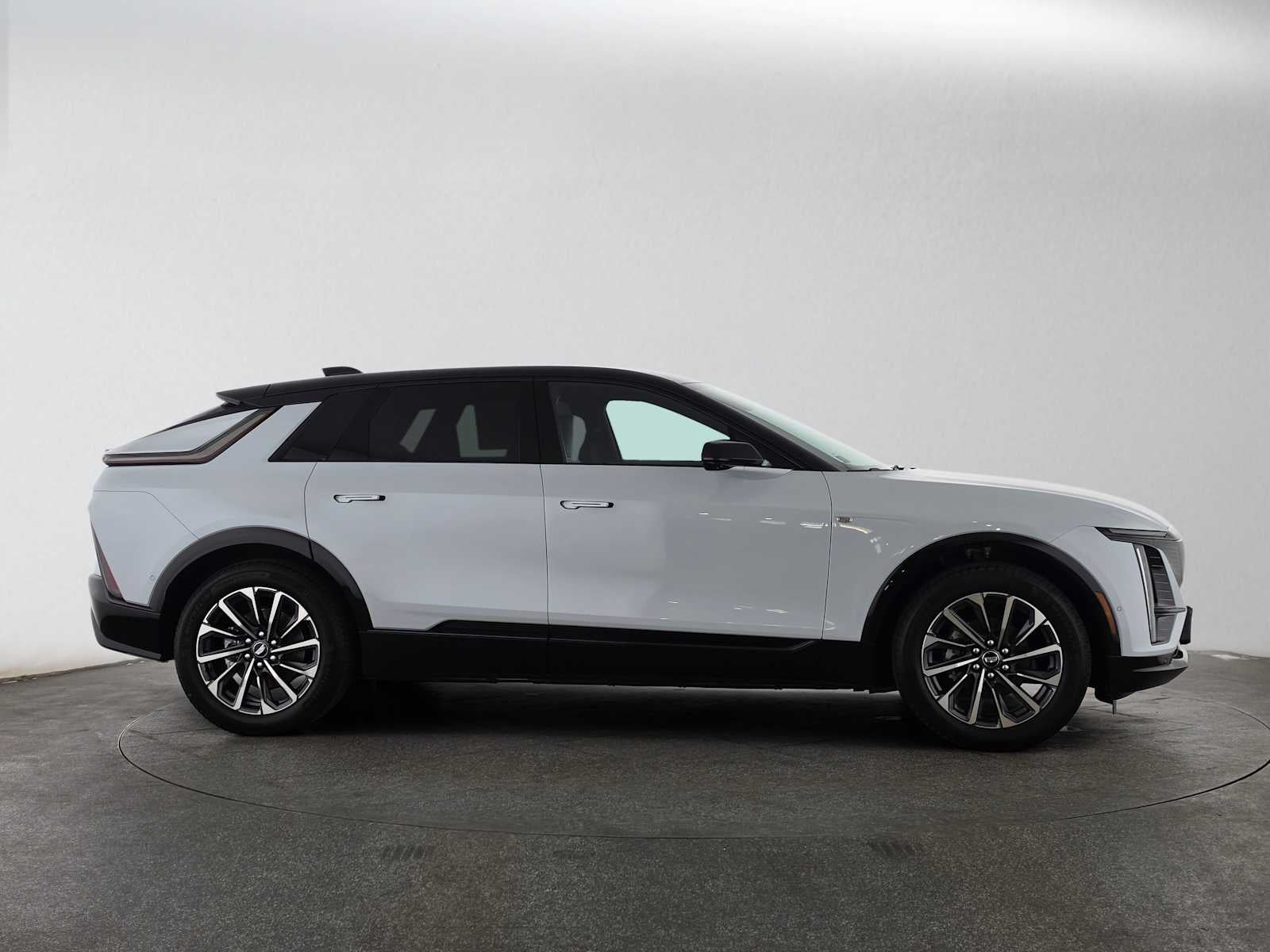 2027 Cadillac LYRIQ Sport