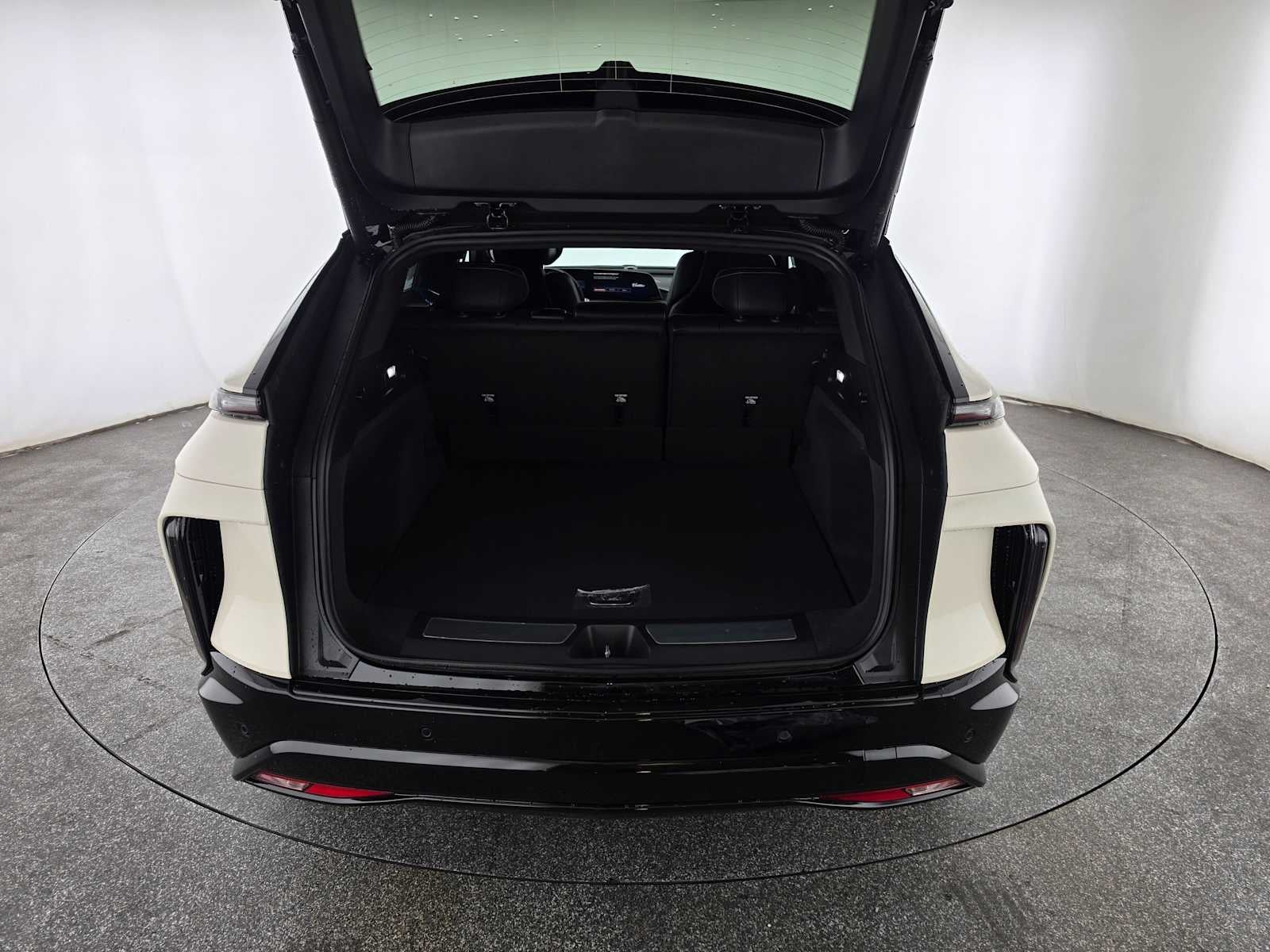 2027 Cadillac LYRIQ Sport