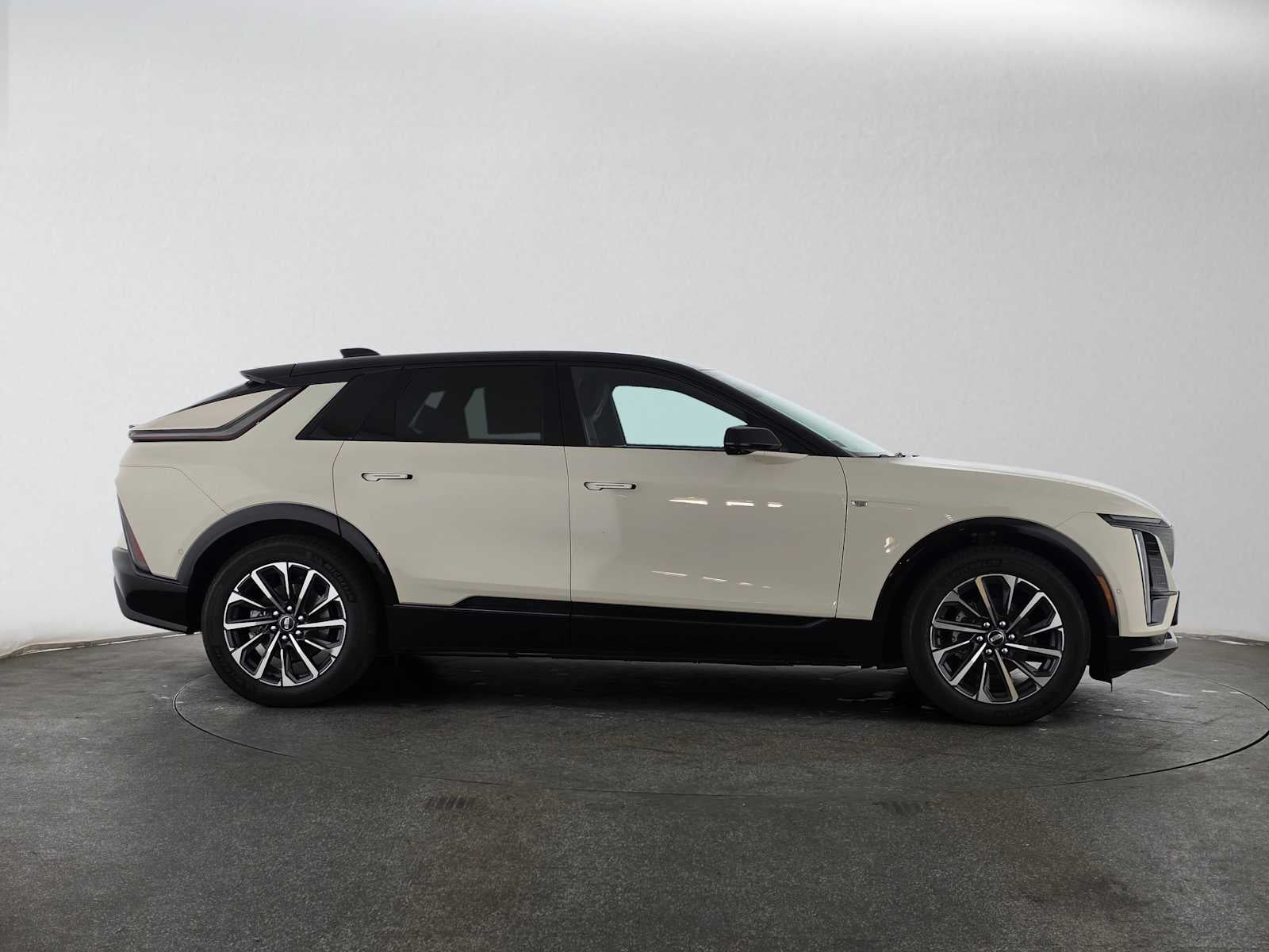 2027 Cadillac LYRIQ Sport