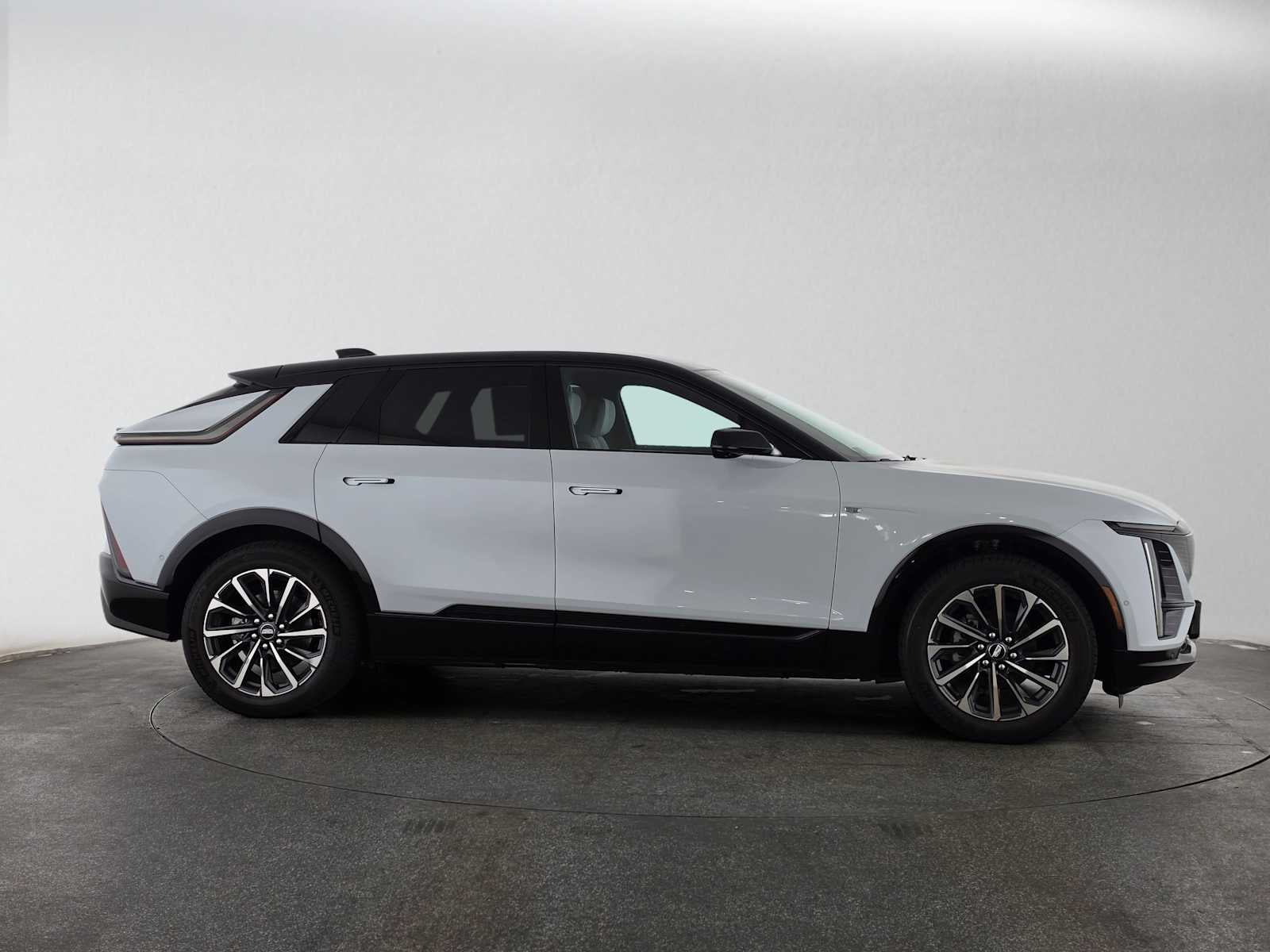 2027 Cadillac LYRIQ Sport
