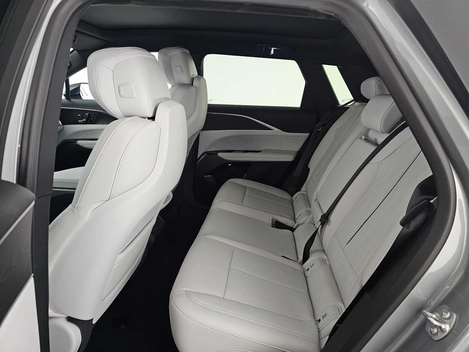 2025 Cadillac LYRIQ Sport 1