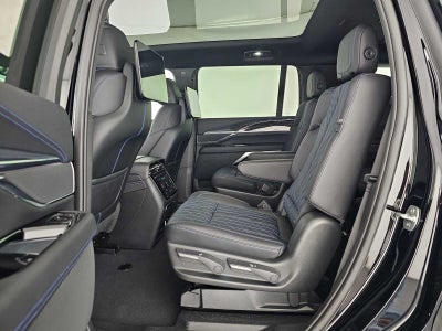 2026 Cadillac ESCALADE IQL Luxury