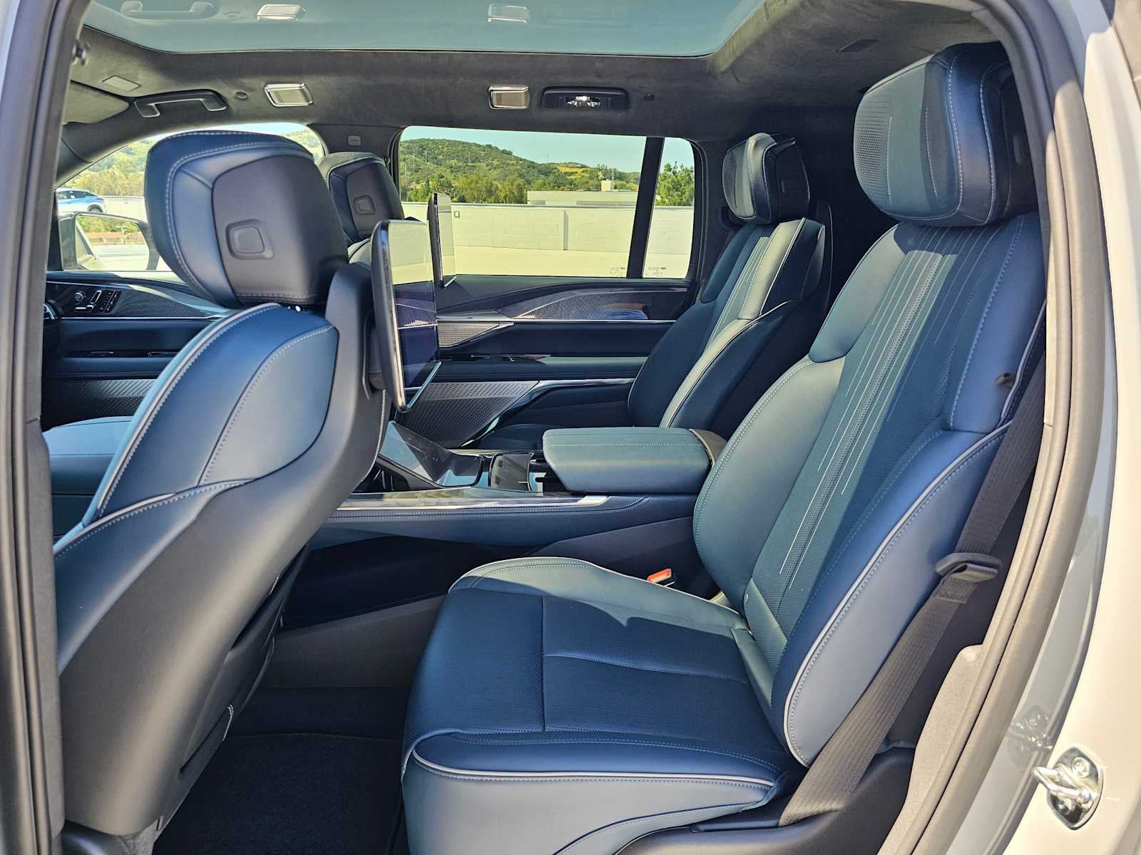 2026 Cadillac ESCALADE IQL Premium Luxury