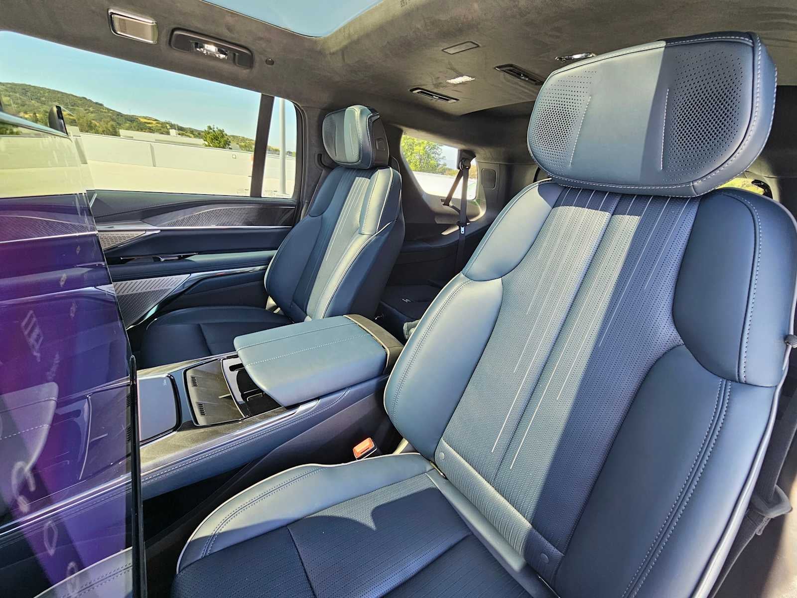 2026 Cadillac ESCALADE IQL Premium Luxury