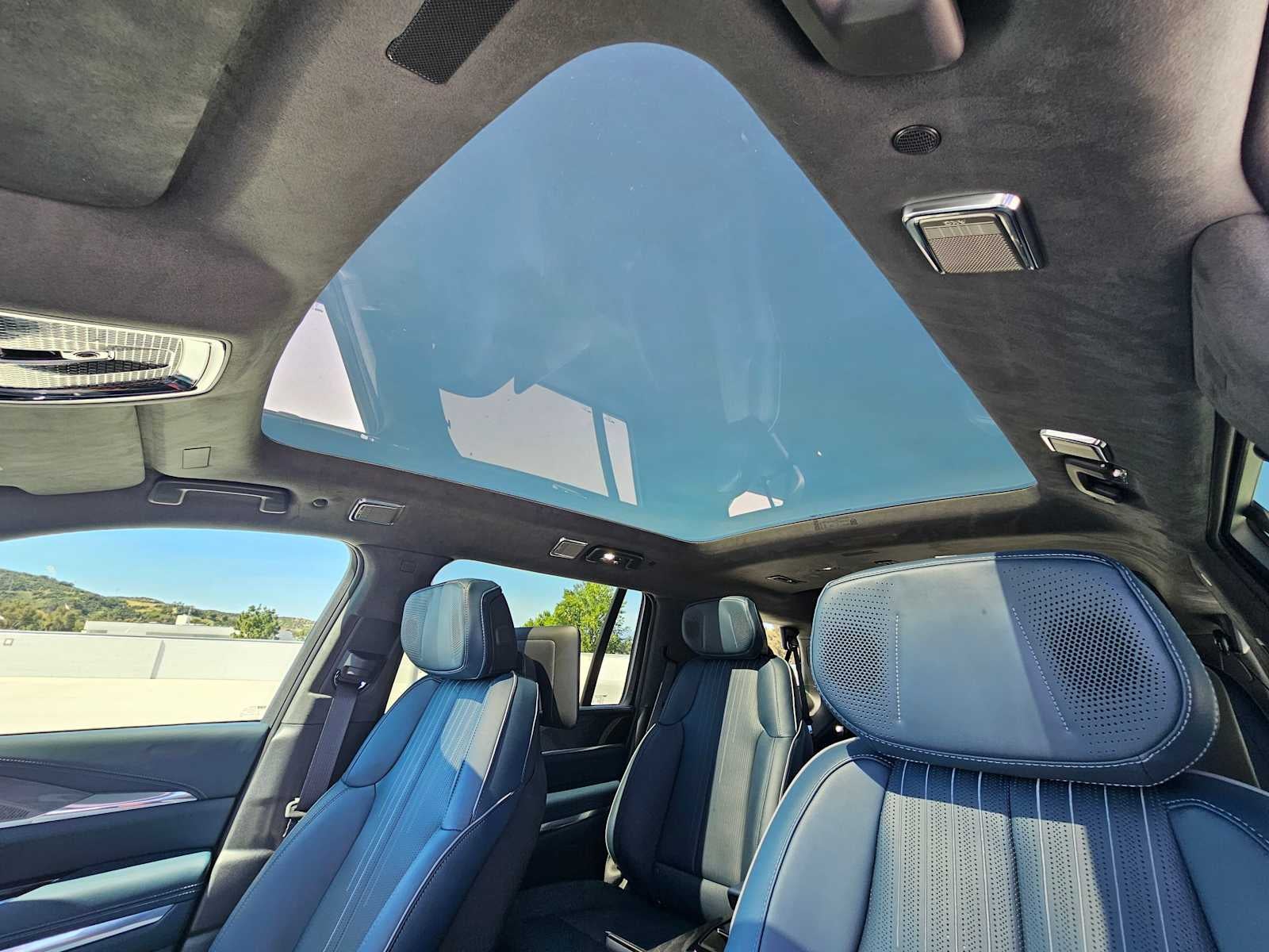 2026 Cadillac ESCALADE IQL Premium Luxury