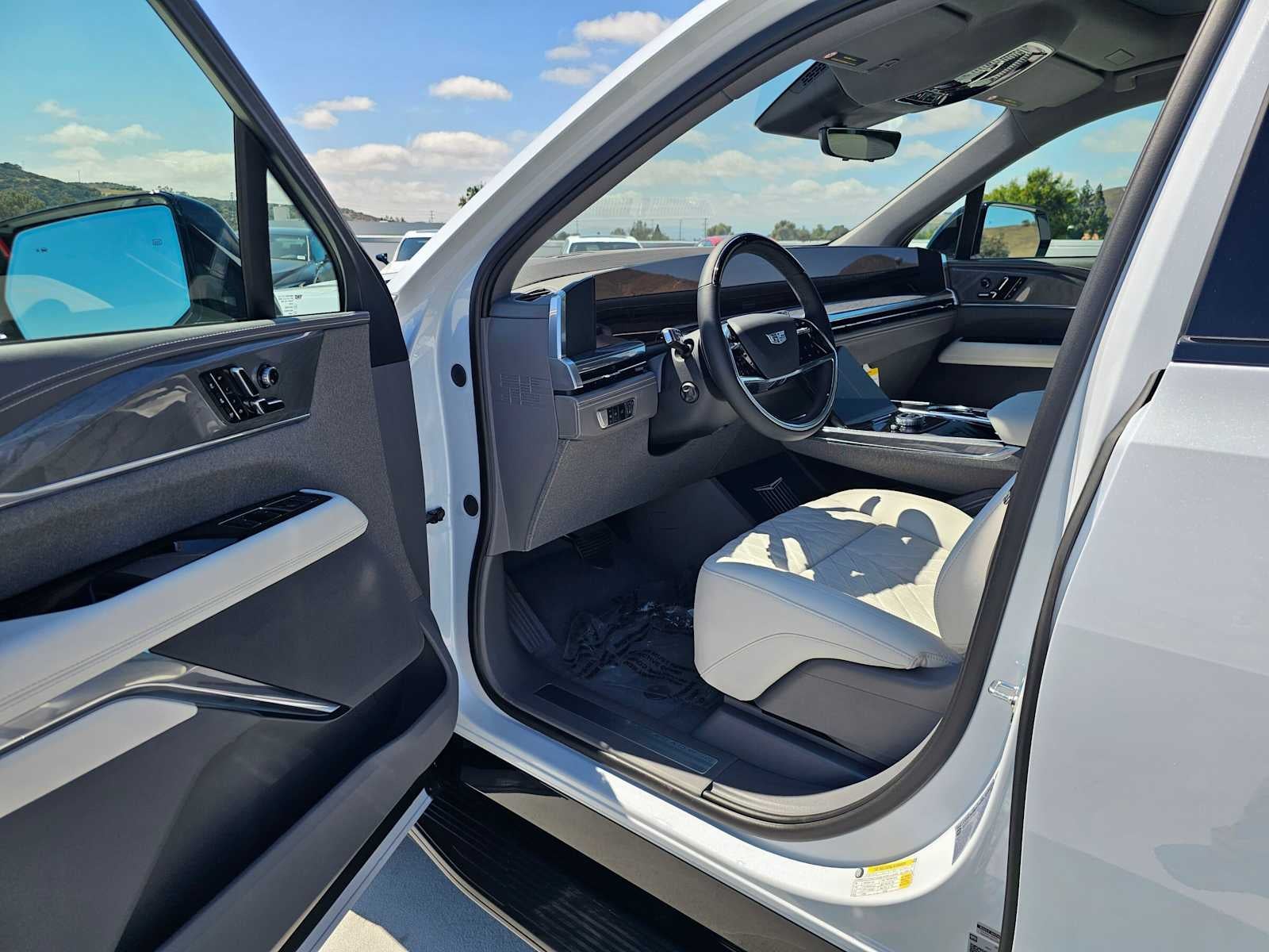 2026 Cadillac ESCALADE IQL Sport