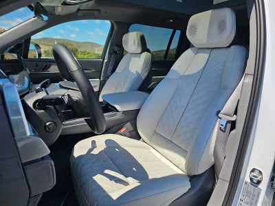 2026 Cadillac ESCALADE IQL Sport