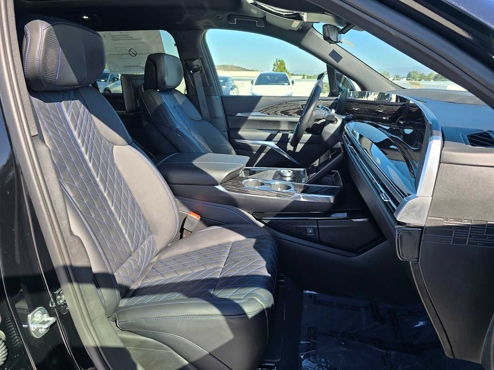 2026 Cadillac ESCALADE IQL Sport