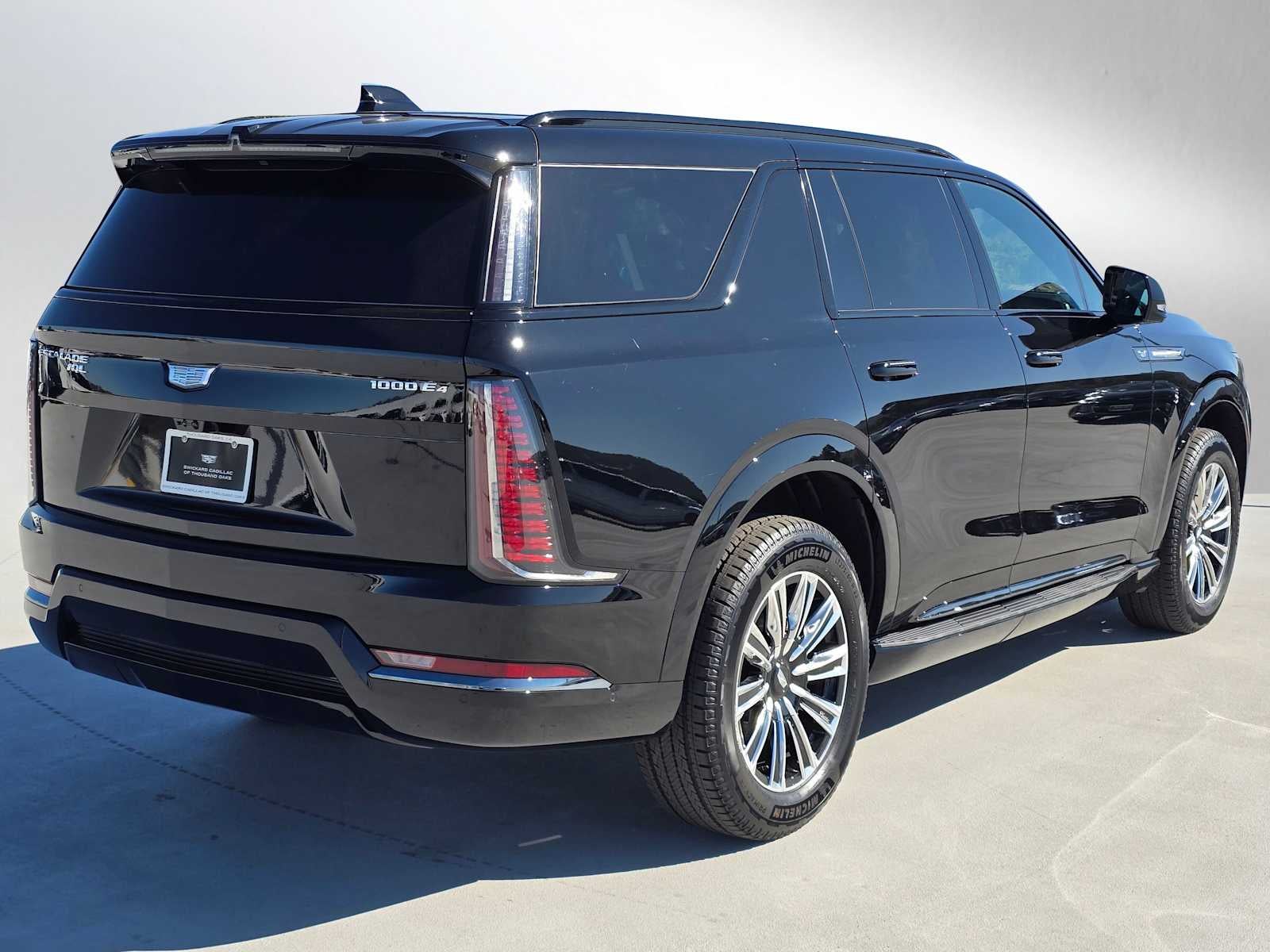 2026 Cadillac ESCALADE IQL Sport