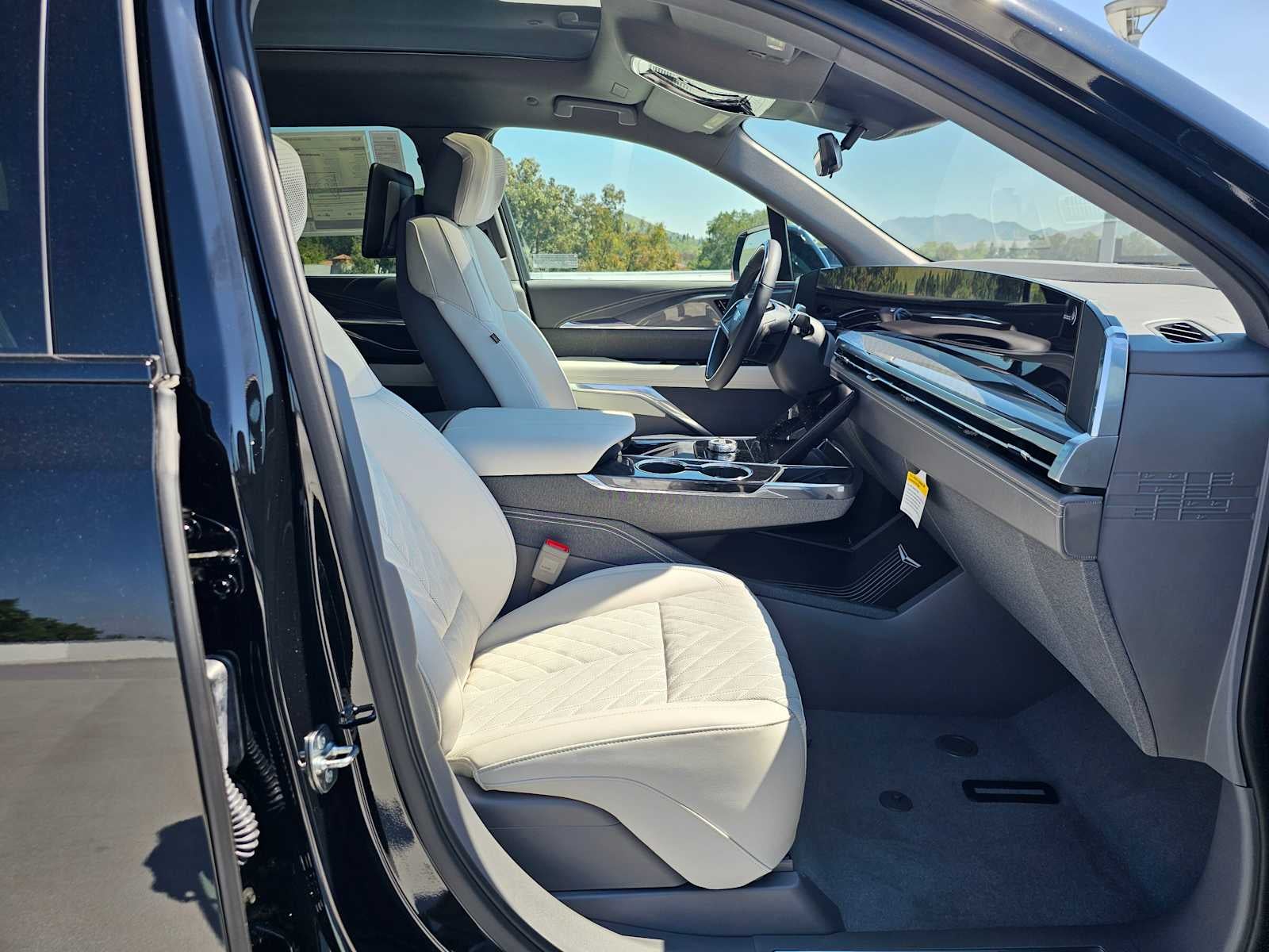 2026 Cadillac ESCALADE IQL Sport