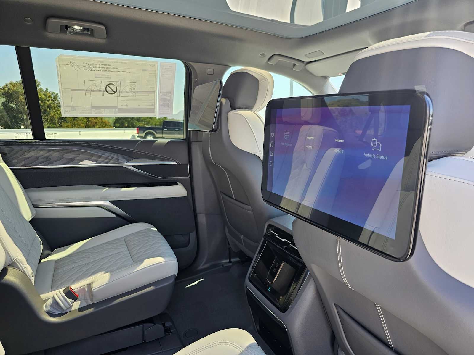 2026 Cadillac ESCALADE IQL Sport