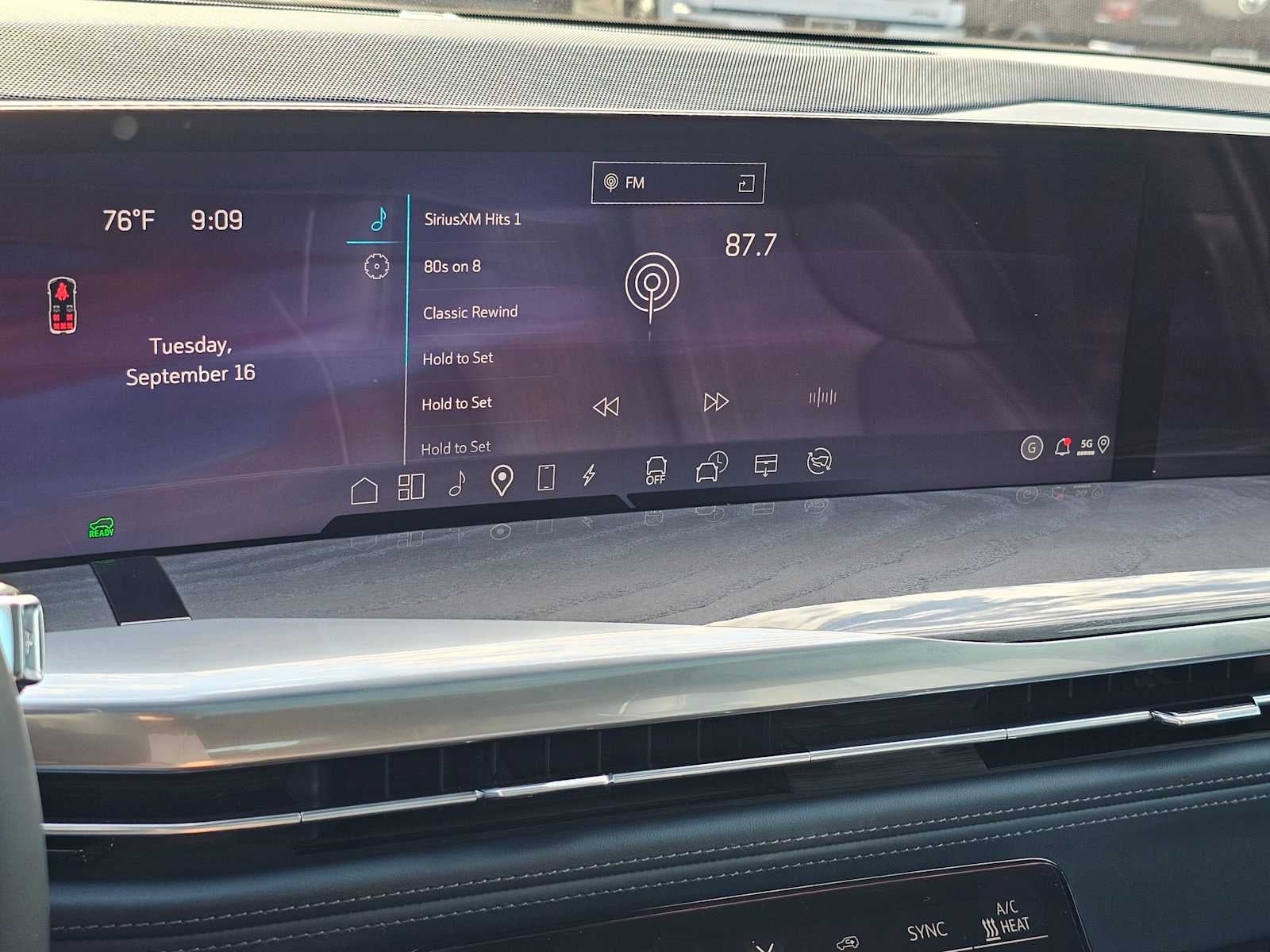 2026 Cadillac ESCALADE IQL Premium Sport