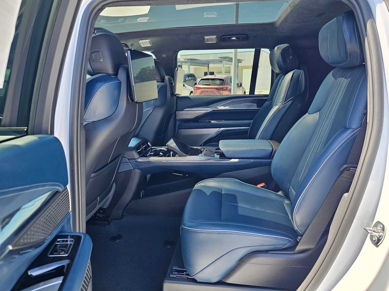 2026 Cadillac ESCALADE IQL Premium Sport